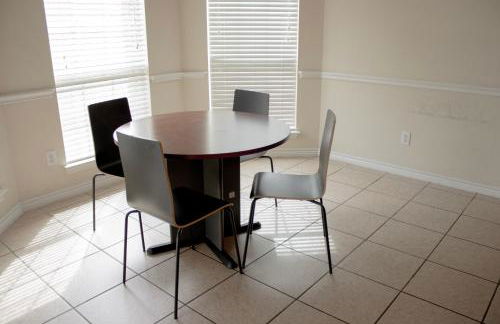 Spacious 4200 sqft - 6 bdrms 4 bath - Gym - Pets OK Near PGA - Universal KIDS - Star Frisco - Photo 70