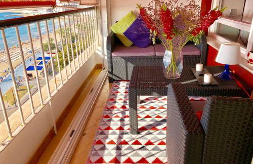 Apartment with Terrace and Sea View - Photo 24