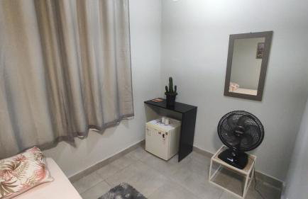 Kitnet independente confortável e muito bem localizada - Foto 5