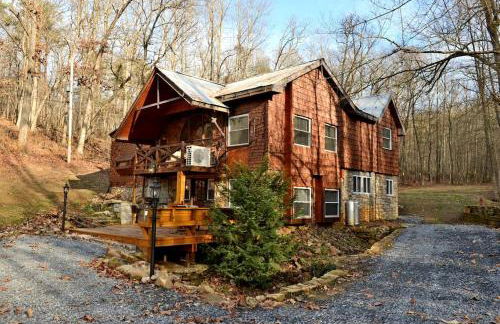 Secluded Cabin Close to the Shenandoah River in Shenandoah, Virginia - Photo 1