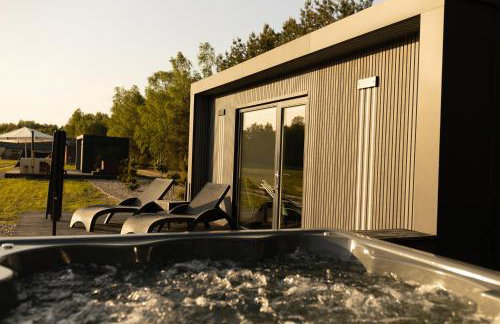 Uroczy mały domek z jacuzzi - Foto 1