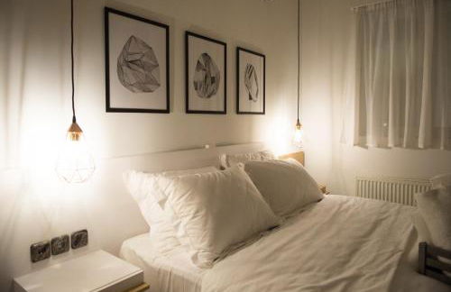 ChrisAndro Apartments - Photo 33