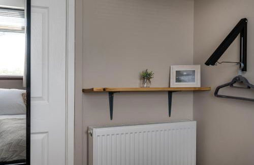 Parking - Garden - Views - M4 Work Stay - Photo 18