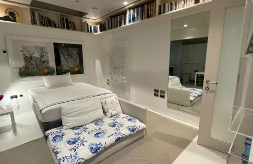 Modern self-contained Ground and Basement studios - Foto 29