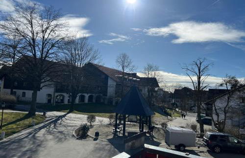 Fewo mit toller Dachterrasse & Bademantelgang zur Wohlfühltherme im neuen Stil - Foto 24