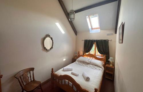 4 beautiful stone built barns sleeping 17 people - Foto 39