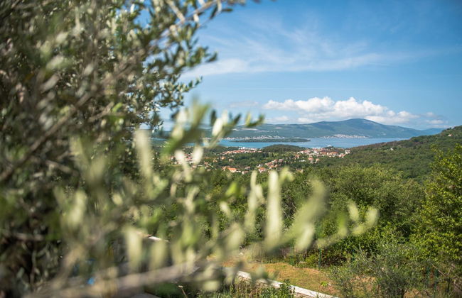 Sunset Holiday Home - Photo 12