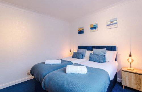 4 Bed House - Sleeps 8 - Free Parking - Manchester - Foto 38