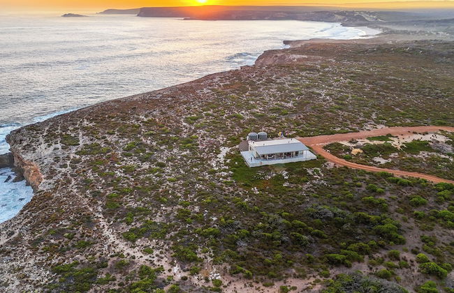 Hanson Bay Wildlife Sanctuary and Cabins - Photo 31