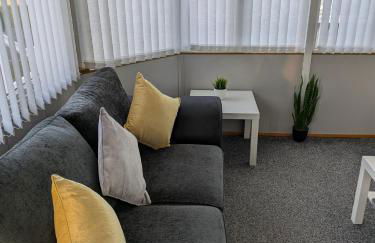 L3 Millfields 4 Berth Luxury Caravan DG & GCH Family's Only And Lead Person Must Be Over 30 - Foto 6