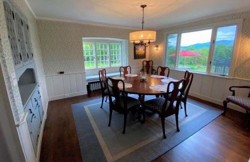 WOW New Spectacular Franconia Home - history - views - fire pit - hot tub - pool - grandeur - MUST SEE - Foto 31