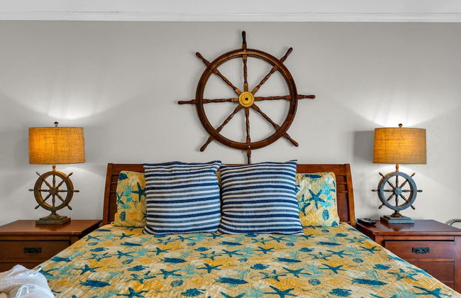 Backyard Oasis Hot Tub and 2 Shaded Decks - Foto 15