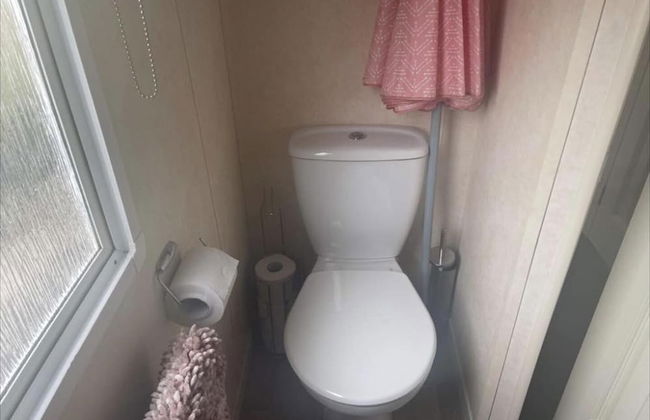 Pets Stay Free 2 Bedroom Caravan at Heacham Beach - Foto 7