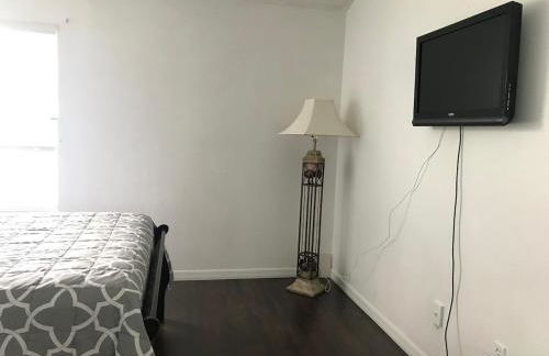 10min to Disney parks new condo free wifi & pool - Foto 21