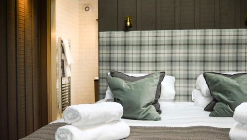 Retreat East - Photo 3