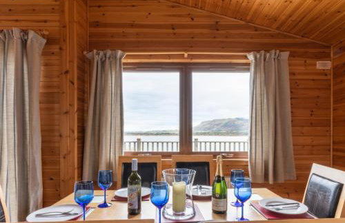 Chalet Loch Leven Lodge 12 by Interhome - Photo 16