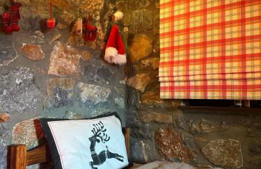 Blessings Chalet στον Παλαιό Άγιο Αθανάσιο με Τζάκι, Barbeque, μεγάλη αυλή και υπέροχη θέα - Foto 8