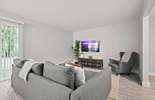 Spacious & Stylish Stay in Rochester Prime Spot - Foto 2