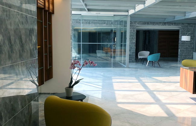 Grey Pearls Suites - Photo 3