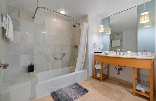 Luxury Top-Level Oasis - Oceanfront Views & Resort Perks - Foto 27