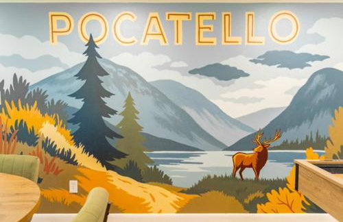 7 bedroom, Hot Tub, Fire Pit Retreat in Pocatello, Chubbuck - Foto 1