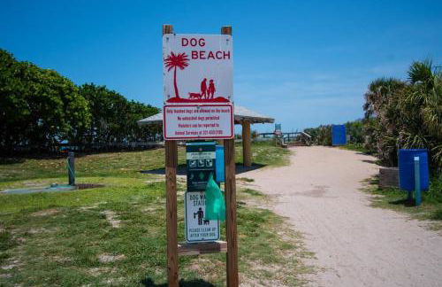 Luxury Townhouse Minutes from Beach and Downtown - Foto 31