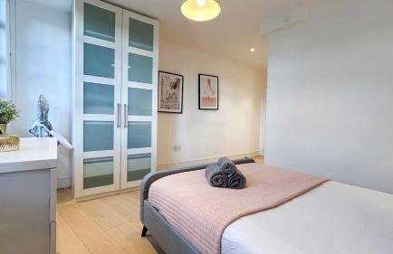 Modern 3-Bedroom flat in St Johns Wood near Marylebone & Regents Park with Balcony - Photo 21