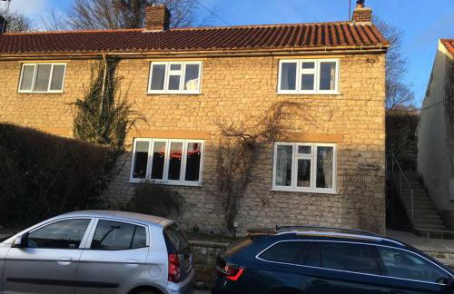 St Anthony’s, bright perkily decorated 3 bedroom house - Photo 35