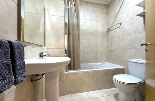 Apt MA - with pool - Photo 4