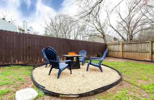 Lux Home-mins to Truist Park wKing pet friendly - Foto 23