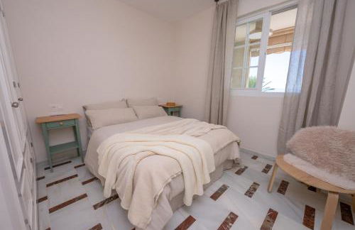 Apartamento LH Beach frente al mar - Foto 35