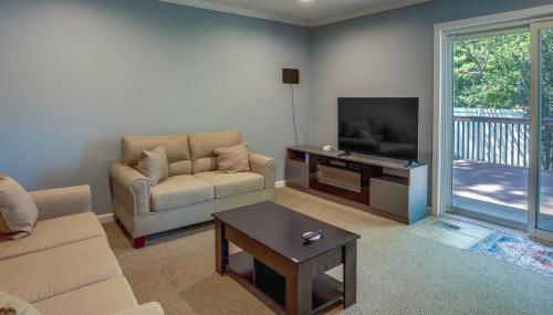 Charming Monroe Township Home - 13 Mi to RU! - Foto 3