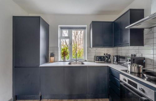 Elegant 3 Bed Apt for Contractors & Families Sleeps 5 - Foto 21