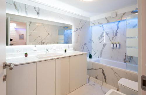 Infinity Blue - Sunny Apartment With The View - Photo 27