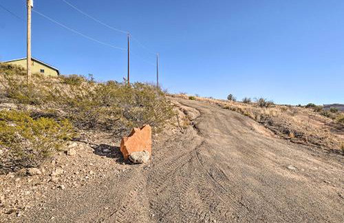 Mtn-View Home with Fenced Backyard in Rimrock! - Foto 33