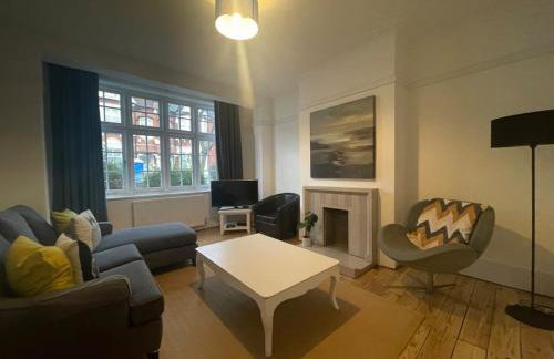 Beautiful Family Victorian Home - Foto 18