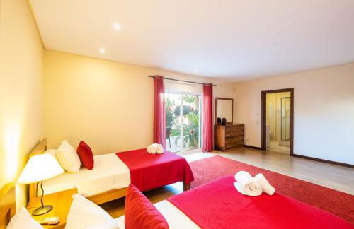 Villa Cordeiro - Heated Pool - Free wi-fi - Air Con - Foto 19