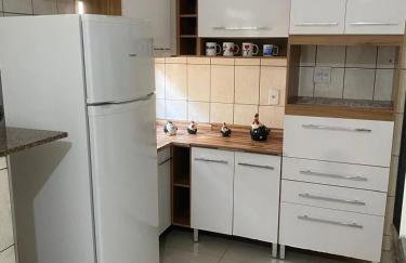 Casa espaçosa e confortável perto do Aeroporto - Foto 9