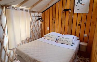 Yourte - Terracotta - Climatisée -Les Belles Ouvrières - Photo 4