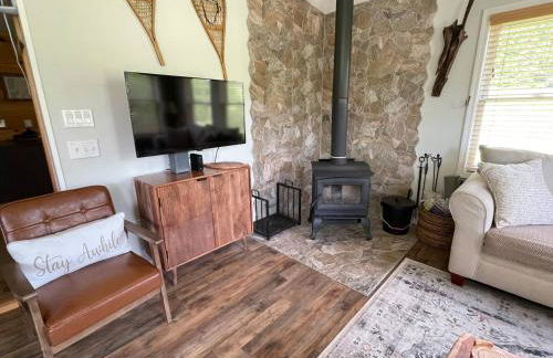 High-View Catskills Cabin - Photo 11