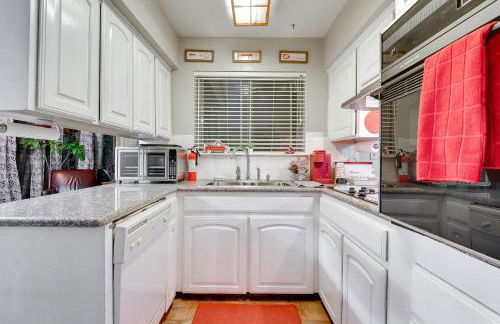 Walk to ATandT - Dallas Stadium! Family Gem with Patio - Photo 8