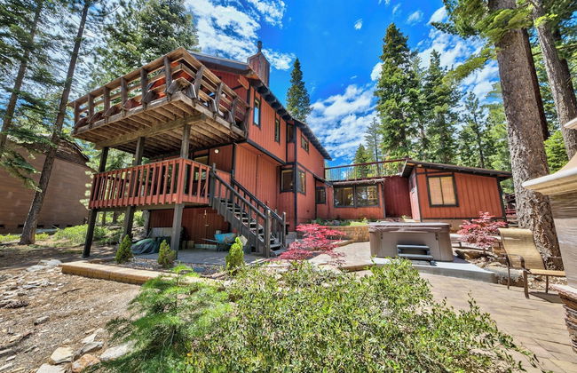 Central Clean Home with Hot Tub Near Ski - Photo 17