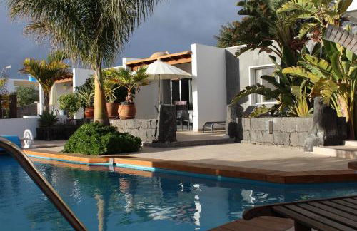 Villa Niki mit beheiztem Gemeinschaftspool für 2 Appartments - Photo 9