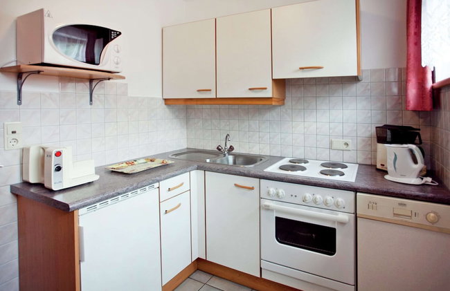 Cozy Apartment near Ski Area in Sautens - Photo 10