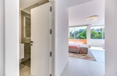 Luxury 5-Bedroom Townhouse in Puente Romano - Foto 14