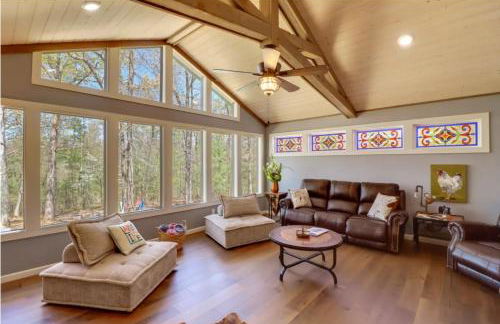 Lakeside Retreat on 10 Secluded Acres - Foto 3