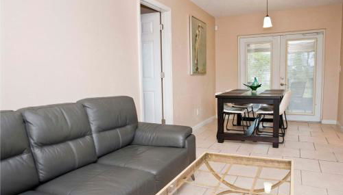 3 Bedrooms 2 Baths Pool Home available for LONGER STAYS!!! - Foto 4