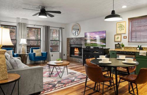 Locklyn's Loft | Views, Hot Tub, Game Room & MORE! - Foto 16
