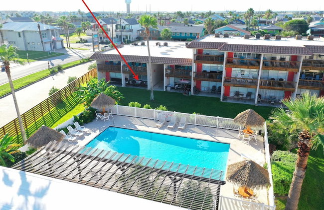 Beach Boardwalk Access Pool + Remodeled Interior Tropical Haven by Avantstay - Photo 73