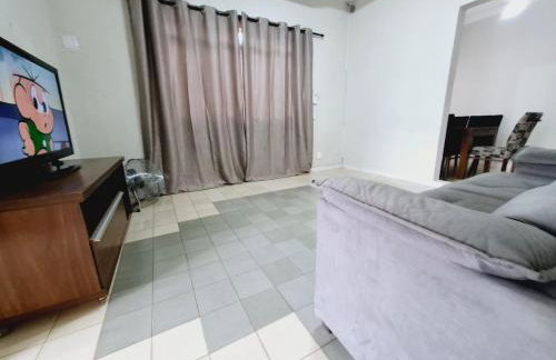 CASA - localizada no centro de Campo Grande - 2 quartos com ar e garagem para 2 carros - Foto 48